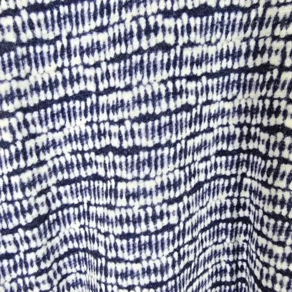 J.Jill blue & white seamed asymmetrical tee Linen & Rayon Blend Breathable SizeM - Picture 7 of 10